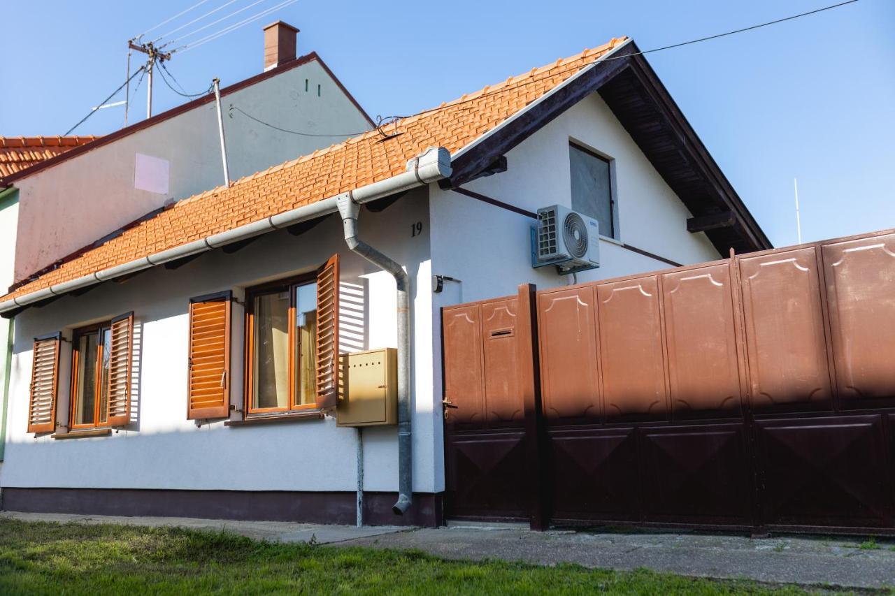Studio Apartman Planb, Self Check In Osijek Exterior foto