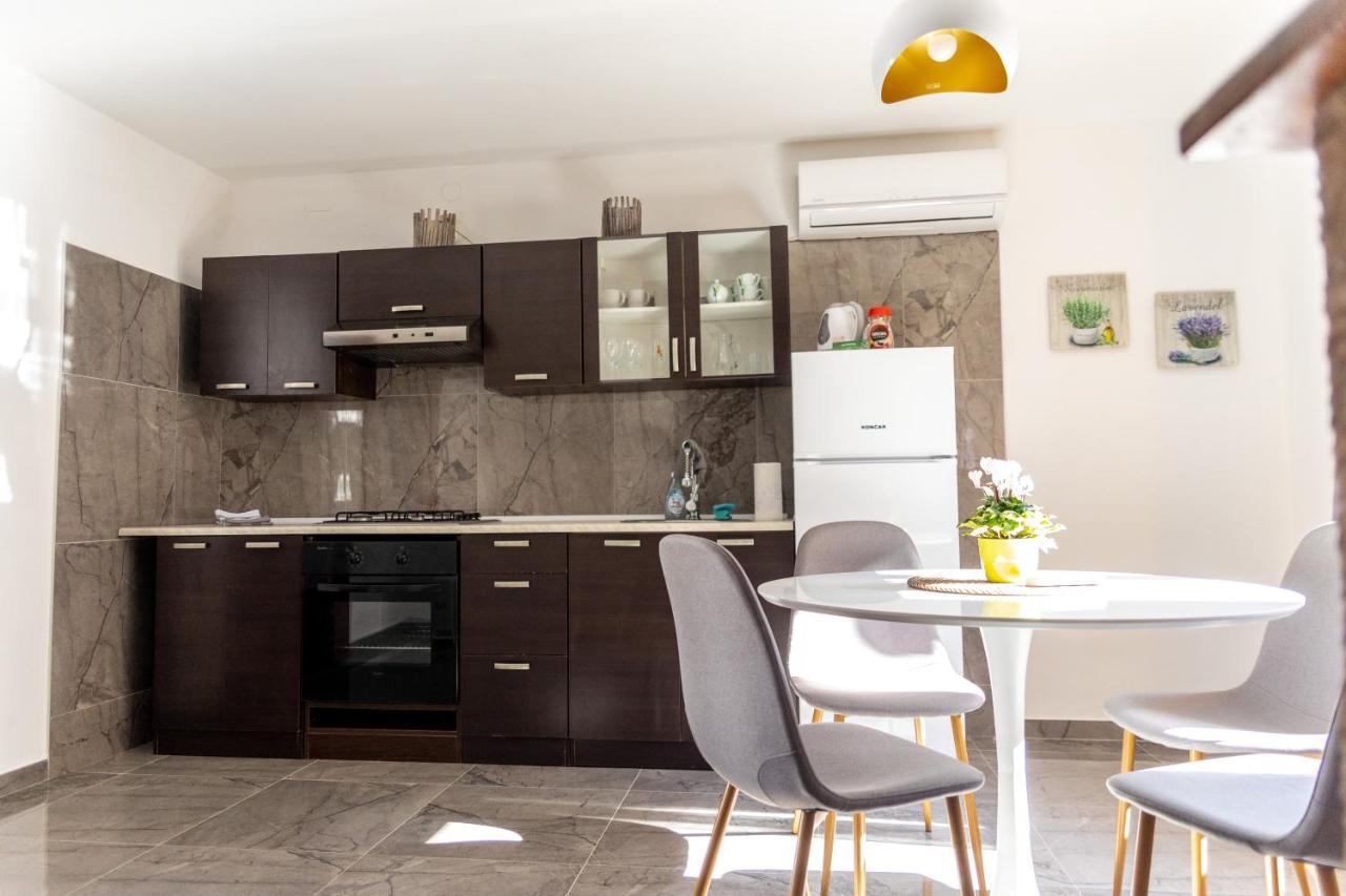 Studio Apartman Planb, Self Check In Osijek Exterior foto